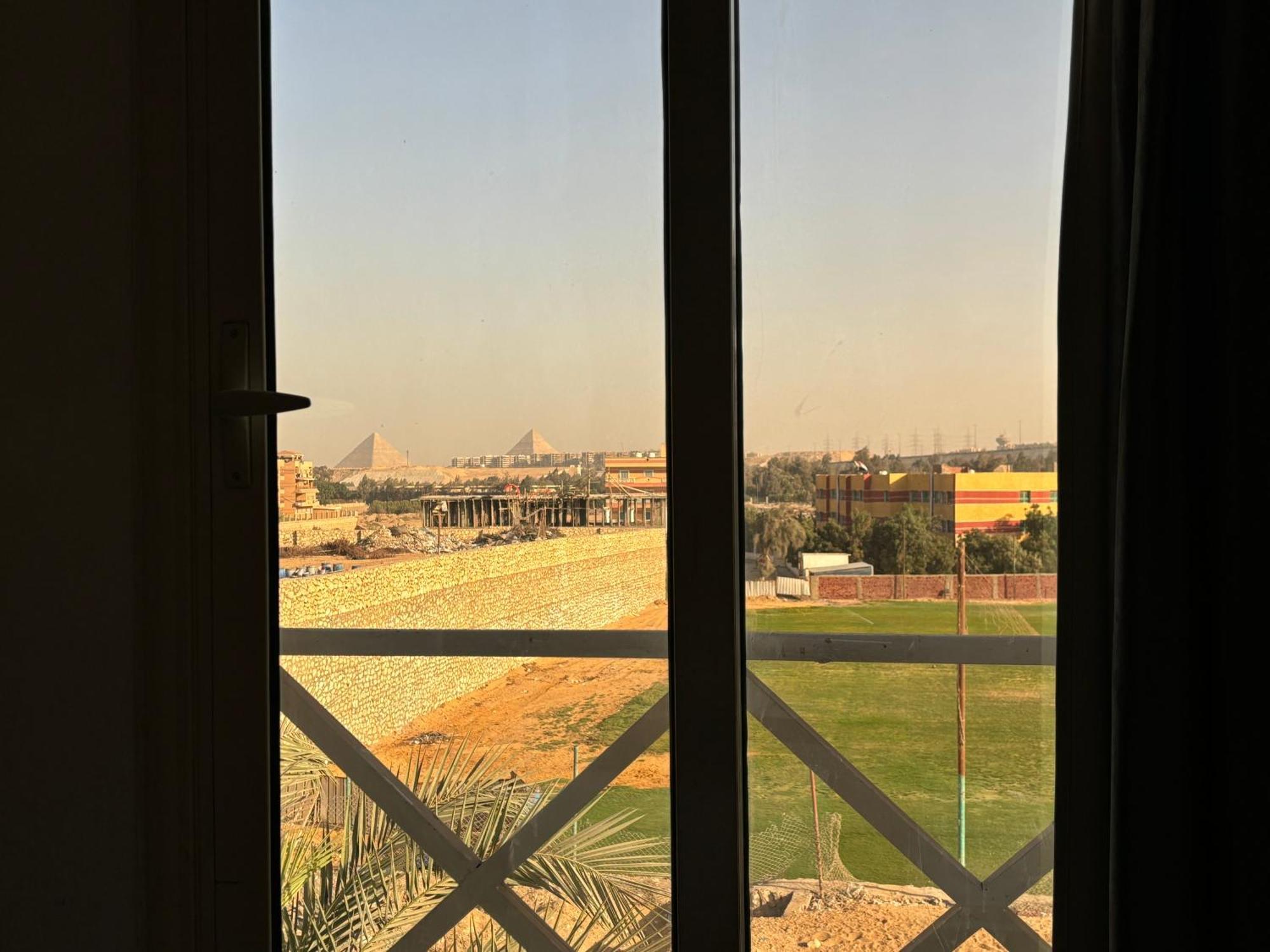 K Boutique Hotel Medspa-Pyramids & Grand Egyptian Museum Ghatati エクステリア 写真