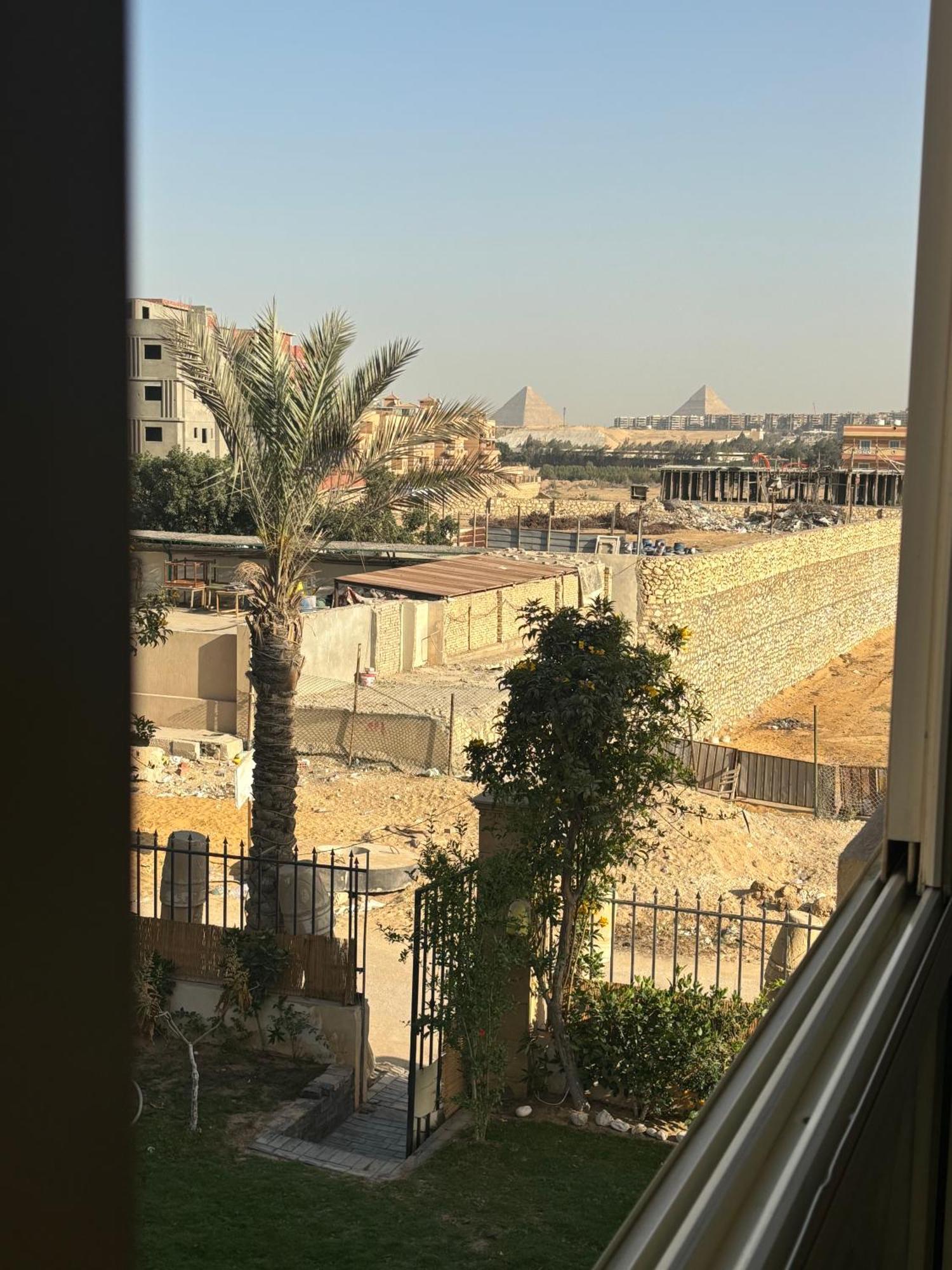 K Boutique Hotel Medspa-Pyramids & Grand Egyptian Museum Ghatati エクステリア 写真