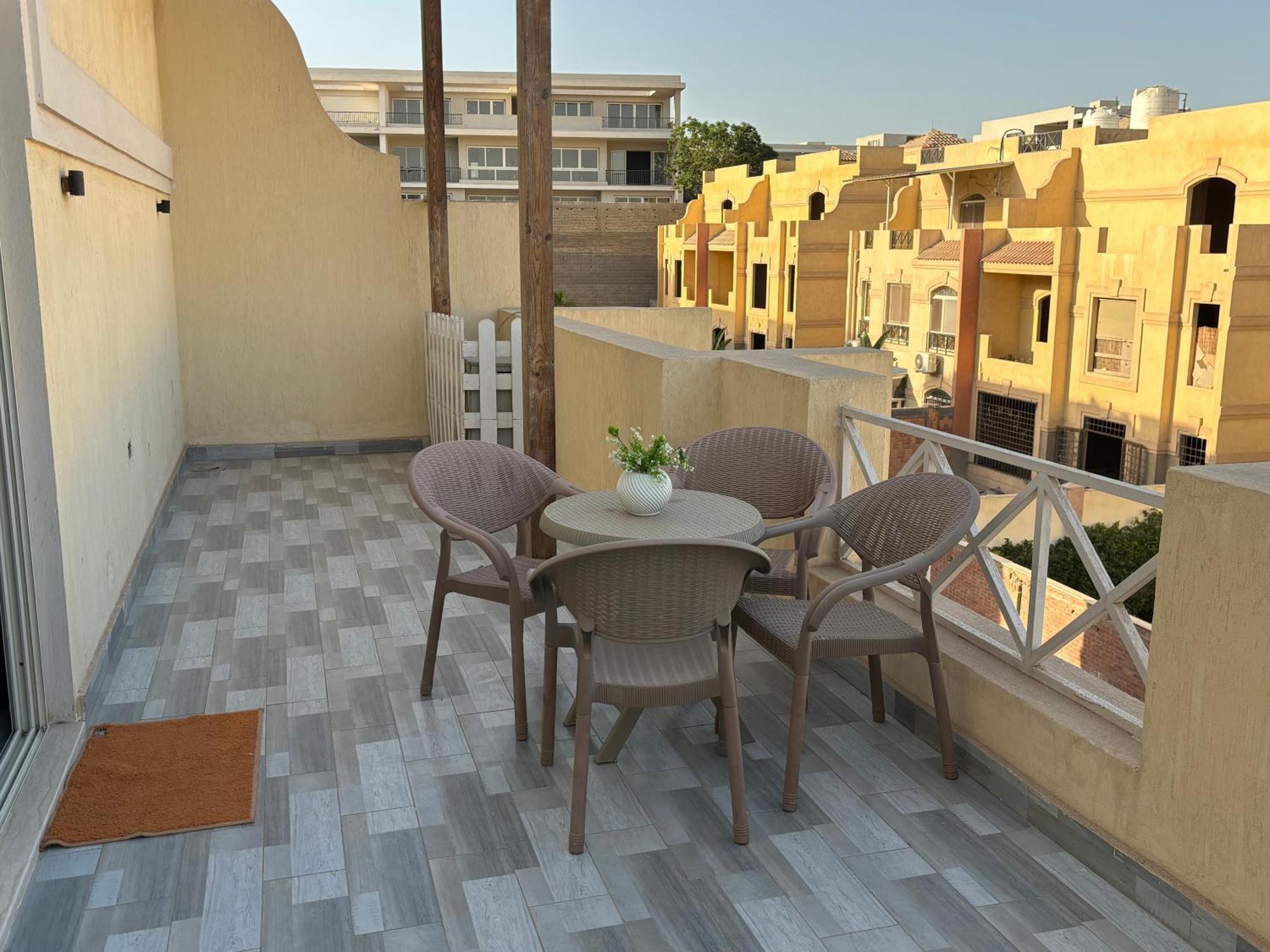 K Boutique Hotel Medspa-Pyramids & Grand Egyptian Museum Ghatati エクステリア 写真